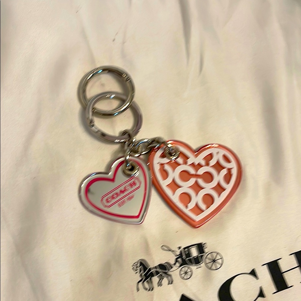 Coach  Double Heart  Heart Keychain - Picture 3 of 4